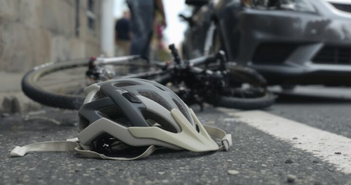 mandat-2500-z--otych-dla-pijanego-rowerzysty-auto-5941