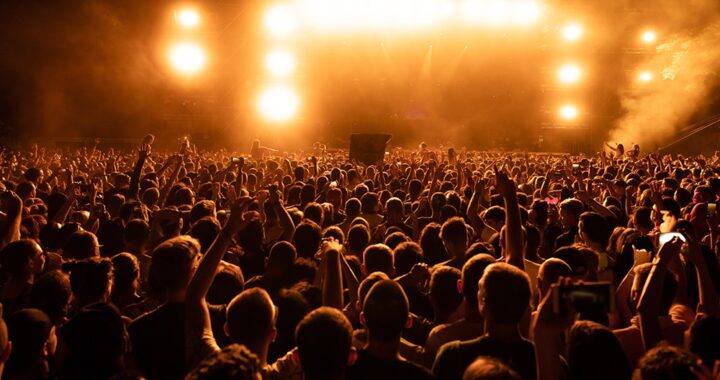 koncert-zespo--u---zy-prze--o--ony-na-26-lutego-20-auto-1751